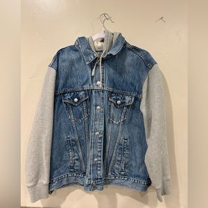 Levi’s Hybrid Hoodie Trucker Denim Jacket